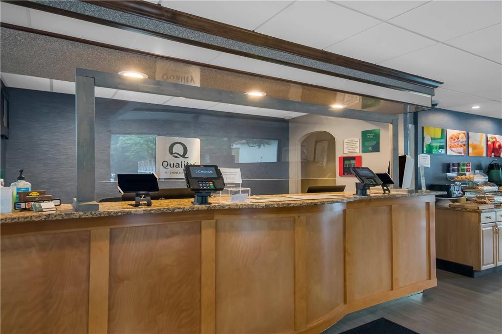 Quality Inn Westfield - Springfield Інтер'єр фото